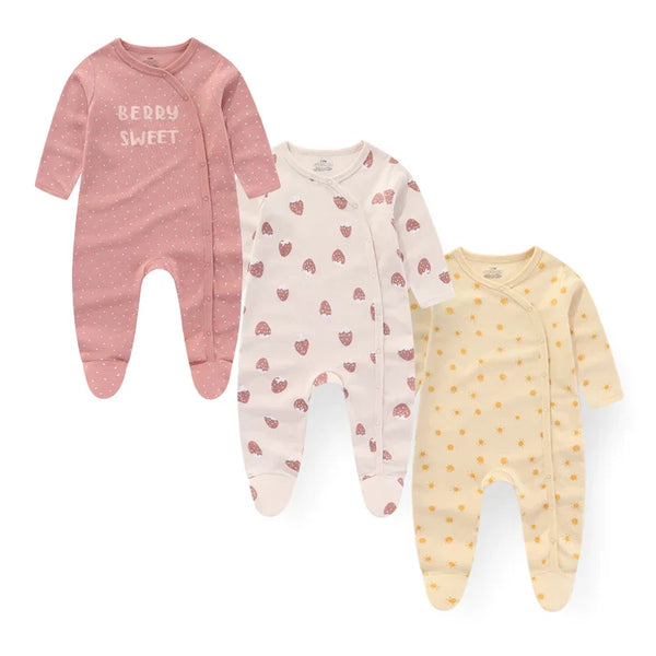 Kit 3 Macacões Bebê Algodão com Pé Estampado – Manga Longa e Abertura Lateral
