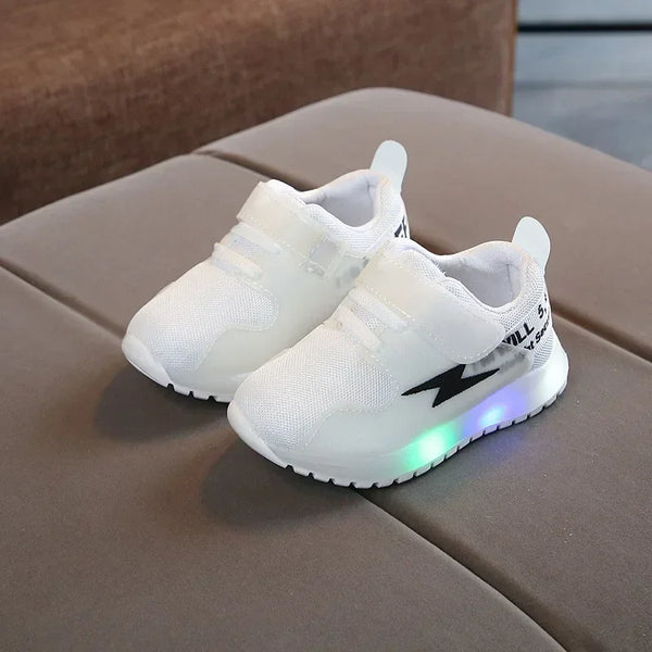 Tênis Infantil com Luz de LED – Branco com Fechamento em Velcro